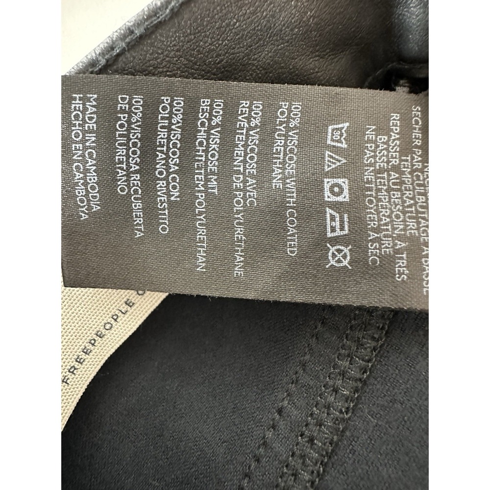 Free People We the Free ‎ Misha High rise Wide Barrel Jeans 30 coated vegan New - Picture 7 of 10
